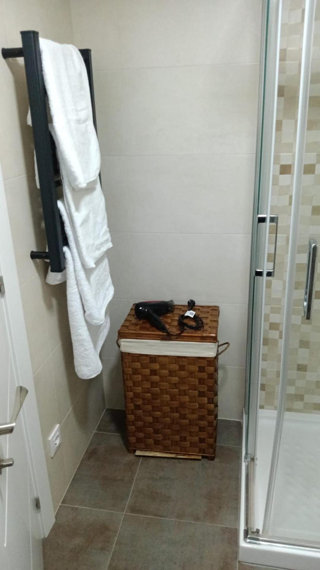 Albergue -Wifi- O Apartamento -No Wifi- Camino Santiago Porrino - En Pleno Centro - City Centre Luaran gambar