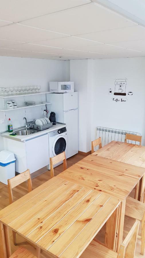 Albergue -Wifi- O Apartamento -No Wifi- Camino Santiago Porrino - En Pleno Centro - City Centre Luaran gambar
